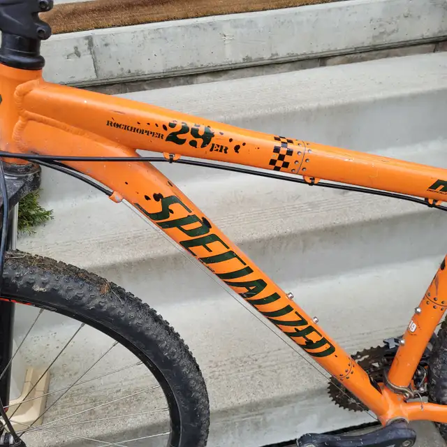 Specialized Rockhopper 29er Mountain Bike With Disc Brakes - Photo 4