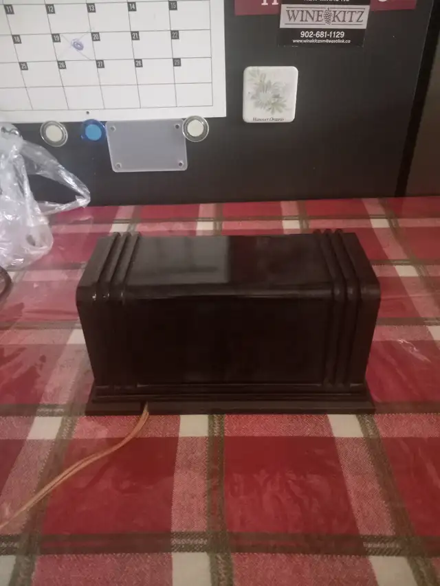 Small Antique electric flip  clock. - Photo 2