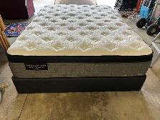 SUPER Comfy Queen Sized Mattress/BoxSpring and Frame… LIKE NEW!