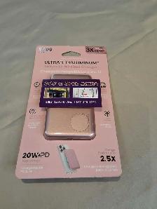 Press Play Magnetic Wireless Phone Charger 5000mah NEW