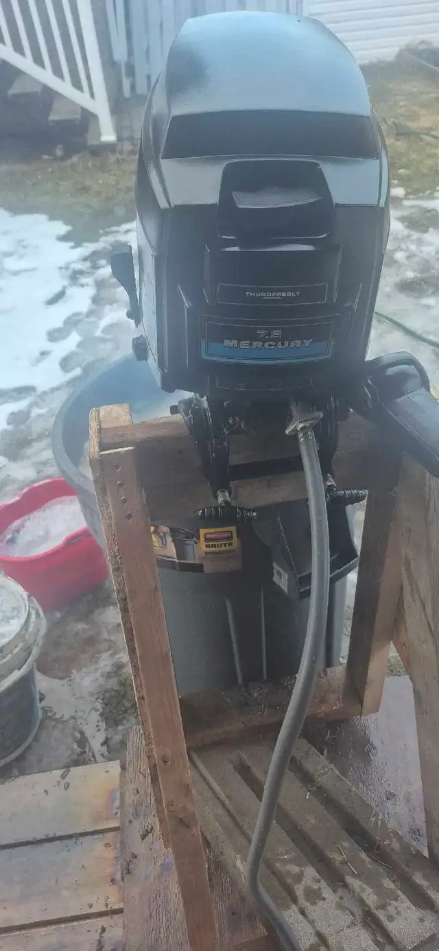 Moteur Mercury 7.5 hp restauré – prêt pour la saison !