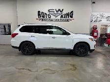 2017 Nissan Pathfinder Platinum-Midnigh Edition / Low  K/ Local