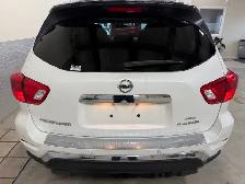 2017 Nissan Pathfinder Platinum-Midnigh Edition / Low  K/ Local - Photo 4