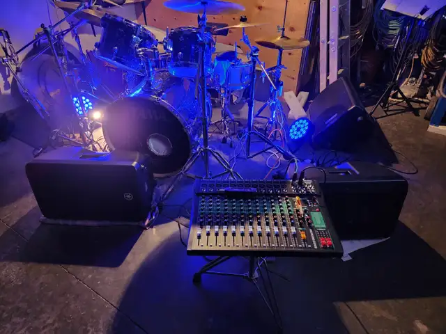 Drummer seeking soul/R&B Funk Collaborater-Lounge and duo projec