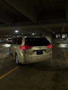 2011 Toyota Sienna CE V6 FWD