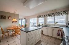 180 degree lakeview house in Peachland 5 mints to west kelowna - Photo 5