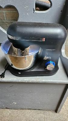 Frigidaire Mixer