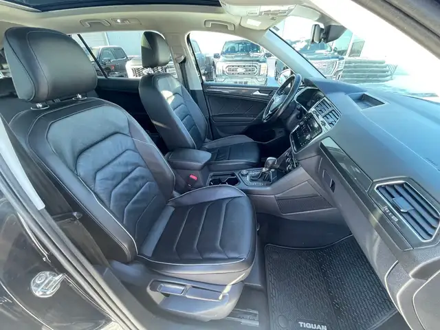 2018 Volkswagen Tiguan Highline 4-MOTION/AWD/7-PASSENGER/FULLY E - Photo 9