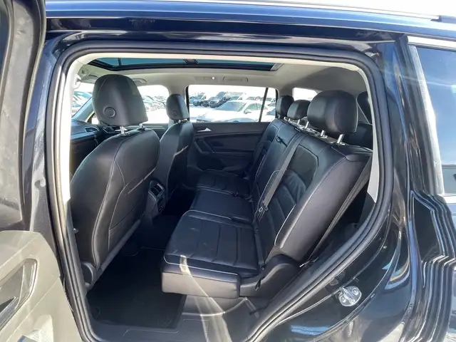 2018 Volkswagen Tiguan Highline 4-MOTION/AWD/7-PASSENGER/FULLY E - Photo 14