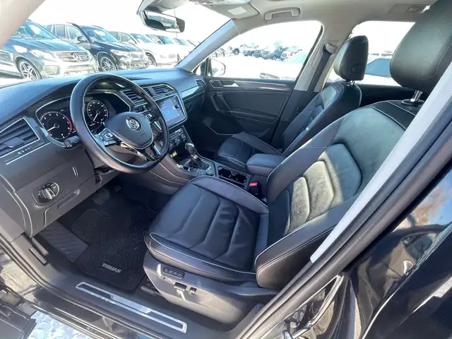 2018 Volkswagen Tiguan Highline 4-MOTION/AWD/7-PASSENGER/FULLY E - Photo 18