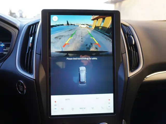 2022 Ford Edge SEL AWD - Photo 21