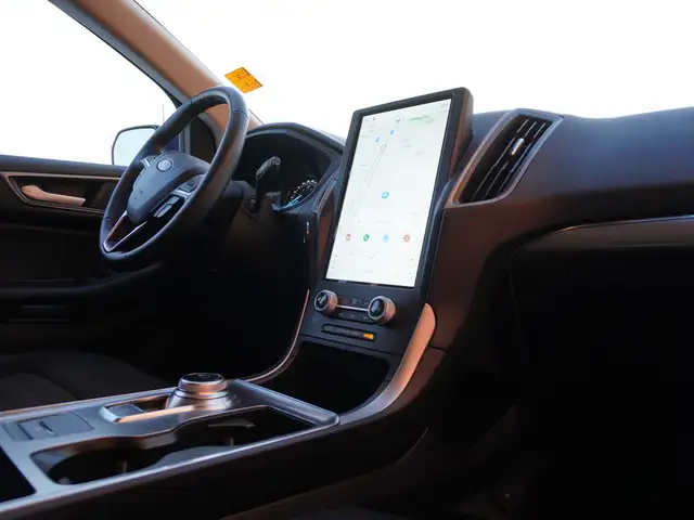 2022 Ford Edge SEL AWD - Photo 26
