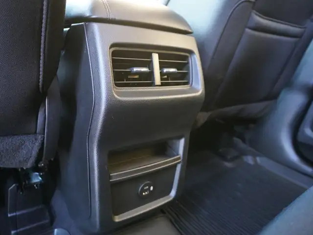 2022 Ford Edge SEL AWD - Photo 33