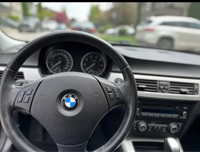 BMW 3 2011 - Photo 7