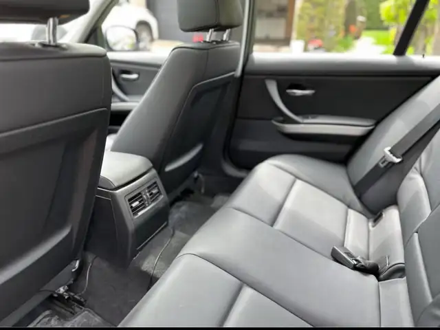 BMW 3 2011 - Photo 9