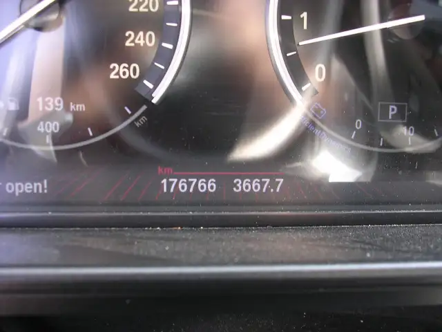 2012 BMW 5 Series 4dr Sdn 535i xDrive AWD - Photo 12