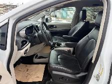 2023 Chrysler Pacifica - Photo 12