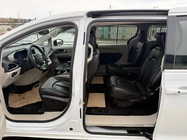 2023 Chrysler Pacifica - Photo 19