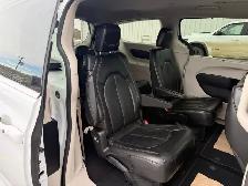 2023 Chrysler Pacifica - Photo 23