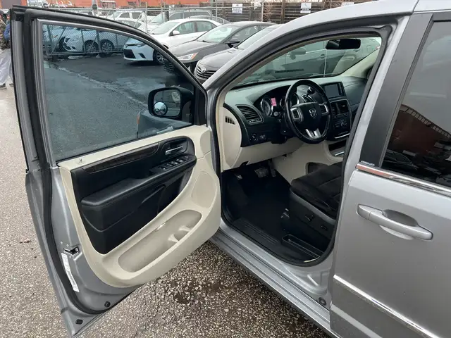 2014 Dodge Grand Caravan Crew - Photo 9