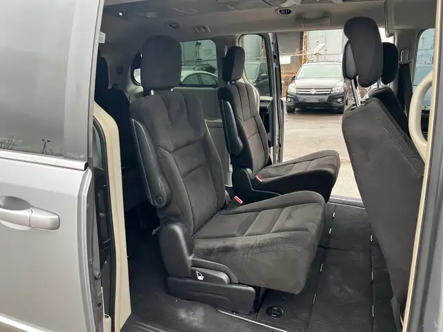 2014 Dodge Grand Caravan Crew - Photo 24