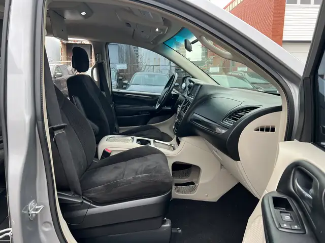 2014 Dodge Grand Caravan Crew - Photo 25