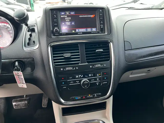 2014 Dodge Grand Caravan Crew - Photo 28