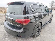 2011 Infiniti QX56 4WD | 8-seater! | Sun-roof! | Heated seats! | - Photo 4