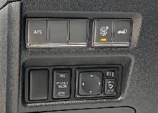 2011 Infiniti QX56 4WD | 8-seater! | Sun-roof! | Heated seats! | - Photo 8