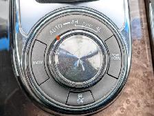 2011 Infiniti QX56 4WD | 8-seater! | Sun-roof! | Heated seats! | - Photo 19