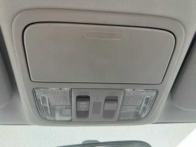 2010 Honda CR-V EX-L with Navigation - Photo 32