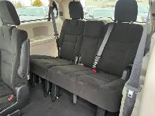 2017 Dodge Grand Caravan SXT | CLEAN CARFAX | BIG SCREEN | BACK- - Photo 11