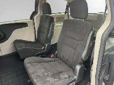 2017 Dodge Grand Caravan SXT | CLEAN CARFAX | BIG SCREEN | BACK- - Photo 12