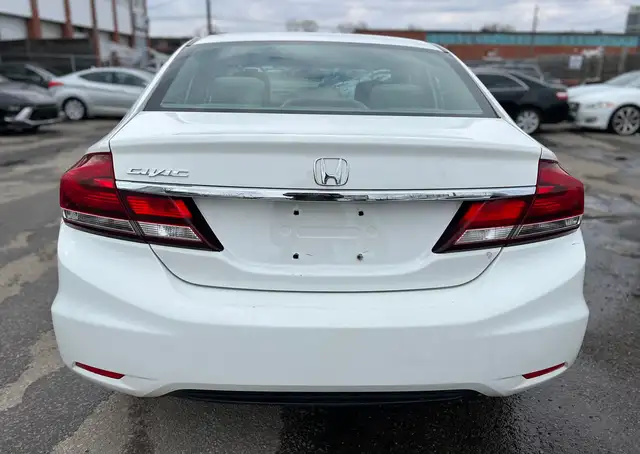 2013 Honda Civic LX - Photo 4