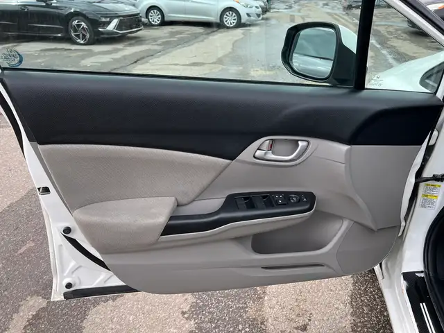 2013 Honda Civic LX - Photo 12