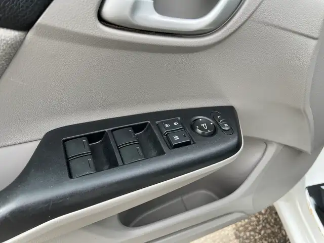 2013 Honda Civic LX - Photo 13