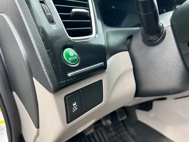 2013 Honda Civic LX - Photo 14