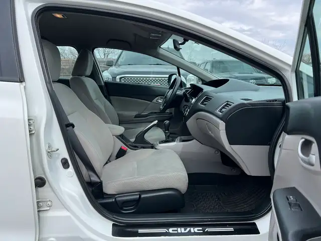 2013 Honda Civic LX - Photo 24