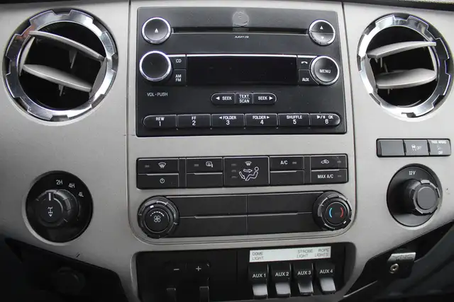 2014 Ford F-250 Super Duty XLT 4WD utility SRW - Photo 22