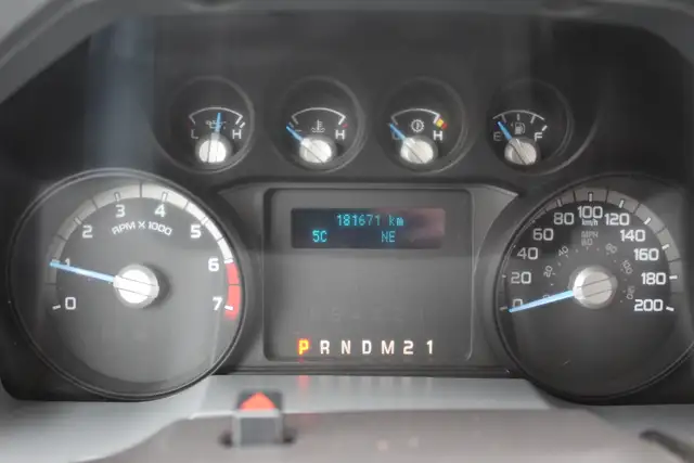 2014 Ford F-250 Super Duty XLT 4WD utility SRW - Photo 24