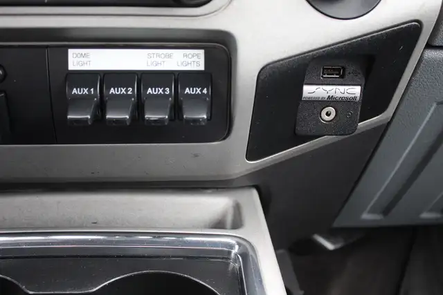 2014 Ford F-250 Super Duty XLT 4WD utility SRW - Photo 26