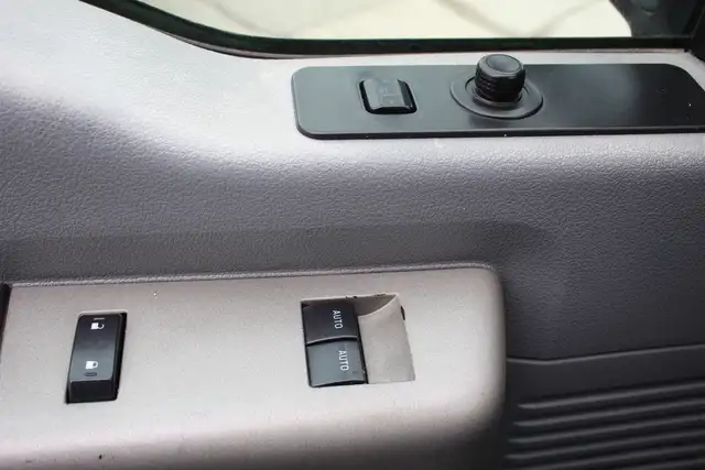 2014 Ford F-250 Super Duty XLT 4WD utility SRW - Photo 27