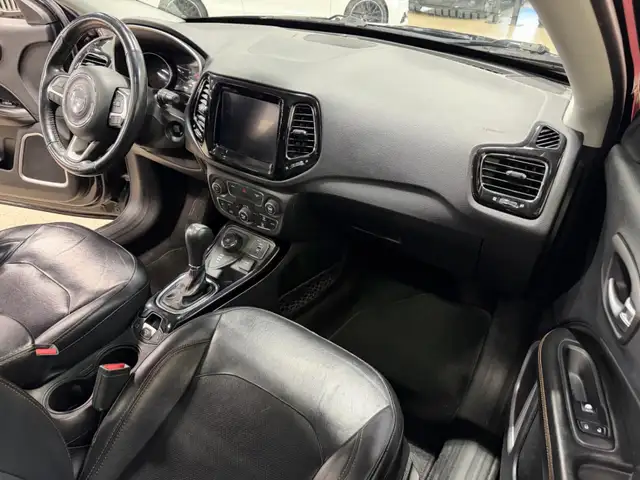 2019 Jeep Compass Limited 4x4 - PANO-ROOF - HEATED SEATS & STEER - Photo 12