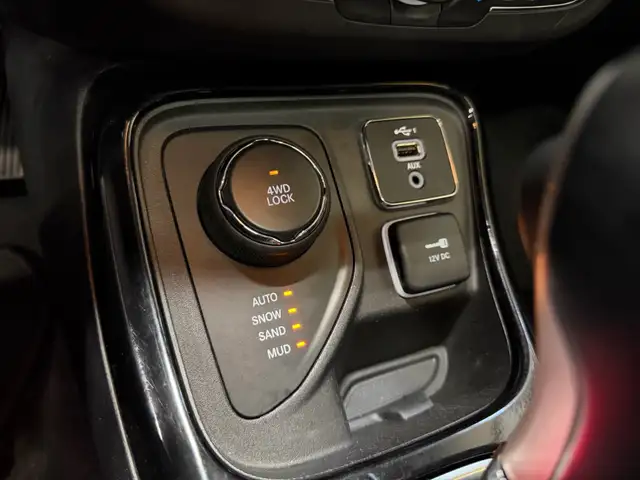 2019 Jeep Compass Limited 4x4 - PANO-ROOF - HEATED SEATS & STEER - Photo 14