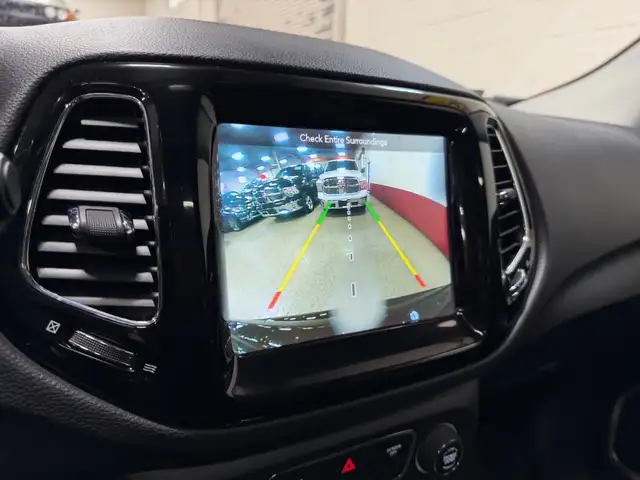 2019 Jeep Compass Limited 4x4 - PANO-ROOF - HEATED SEATS & STEER - Photo 17