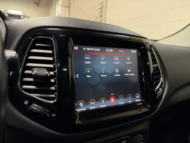 2019 Jeep Compass Limited 4x4 - PANO-ROOF - HEATED SEATS & STEER - Photo 20