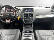 2014 Dodge Grand Caravan R/T | CLEAN CARFAX | BACK-UP CAM | LEAT - Photo 8