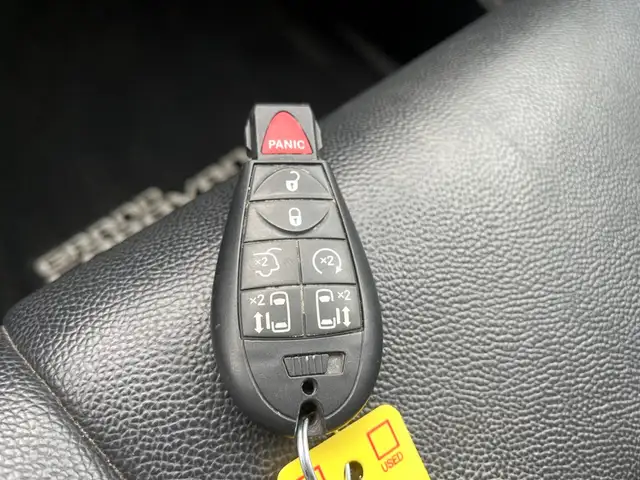 2014 Dodge Grand Caravan R/T | CLEAN CARFAX | BACK-UP CAM | LEAT - Photo 29