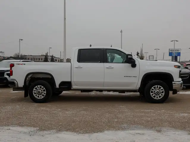 2025 Chevrolet Silverado 2500HD LT 6.6L Duramax - Photo 12