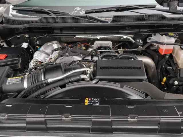 2025 Chevrolet Silverado 2500HD LT 6.6L Duramax - Photo 17